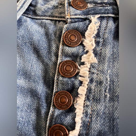 Free People Denim Shorts Womens 26 Blue Distressed Button Fly Shortie - Picture 7 of 7